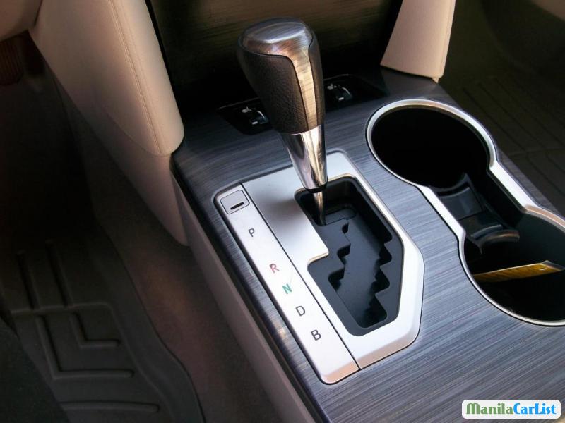 Toyota Camry Semi-Automatic 2012 - image 10