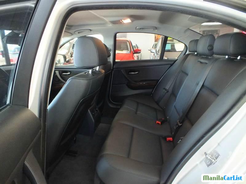 BMW 3 Series Automatic 2010 - image 10