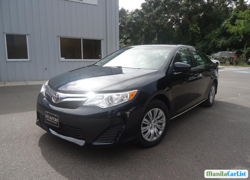 Toyota Camry Automatic 2012 - image 12