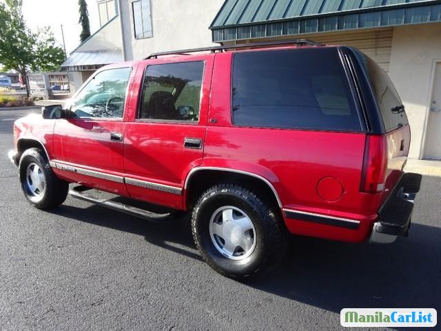 Chevrolet Tahoe Automatic 1999 - image 3
