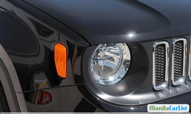 Jeep Renegade Automatic 2015 - image 4
