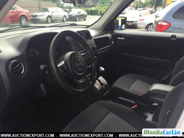 Jeep Patriot Automatic 2011 - image 6