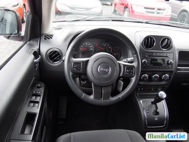 Jeep Compass Automatic 2012 - image 8