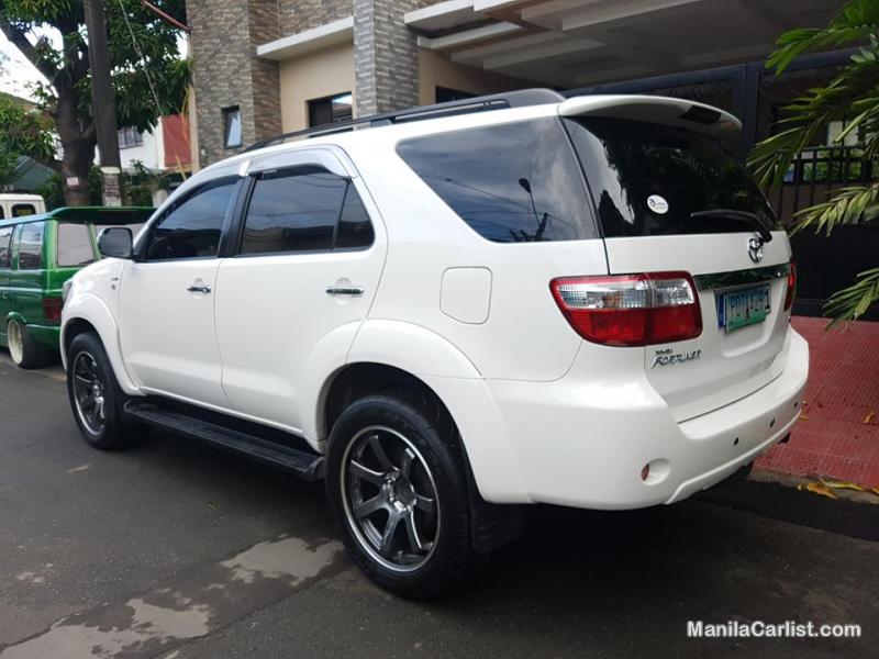 Toyota Fortuner Automatic 2011 - image 6