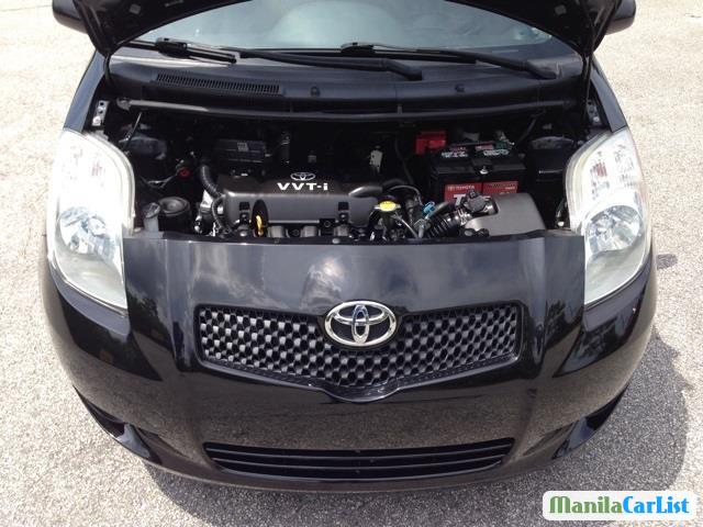 Pictures of Toyota Yaris Automatic 2008