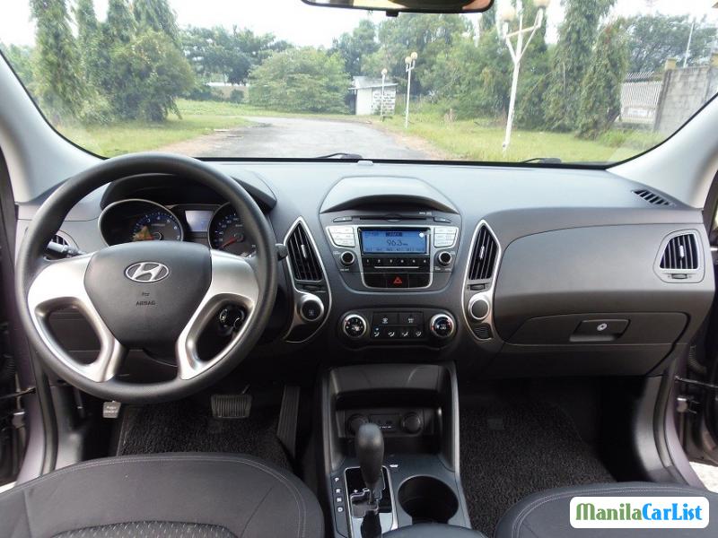Hyundai Tucson Automatic 2010 - image 10