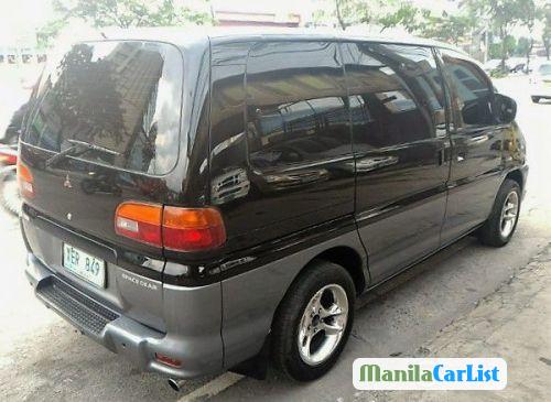 Mitsubishi Space Gear Manual 2002 - image 11