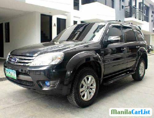 Pictures of Ford Escape 2010