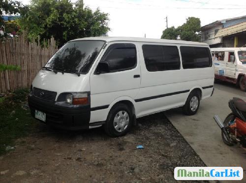 Pictures of Toyota Hiace 2000