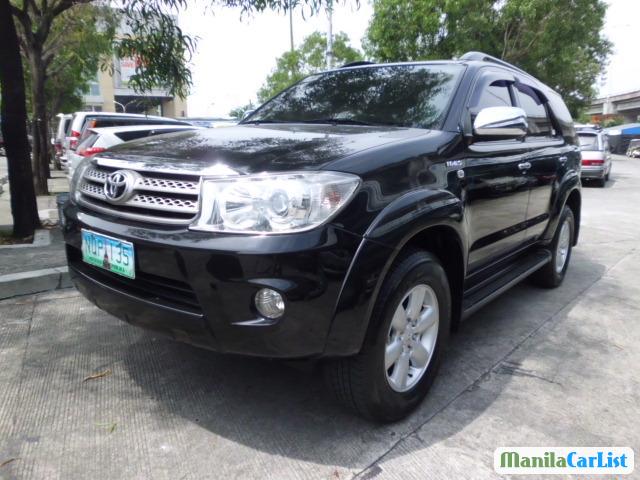 Pictures of Toyota Fortuner Automatic 2010