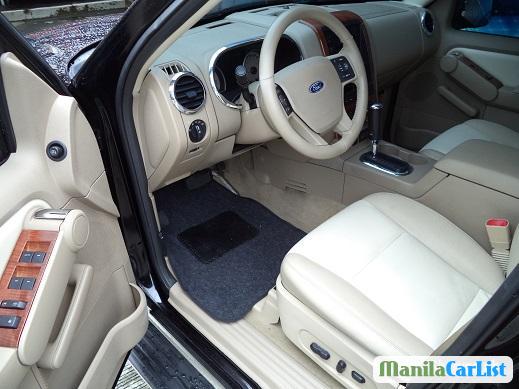 Pictures of Ford Explorer Automatic 2007