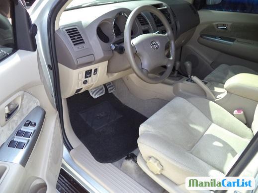 Picture of Toyota Fortuner Automatic 2006