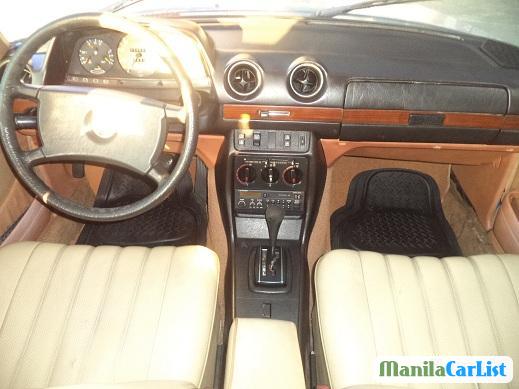 Pictures of Mercedes Benz TD Automatic 1981