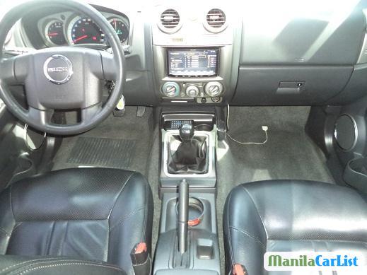 Pictures of Isuzu D-Max Automatic 2010