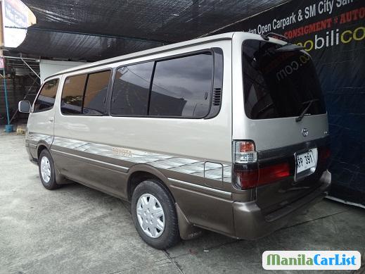 Picture of Toyota Hiace Manual 2004