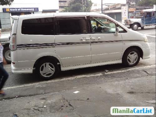 Nissan serena 2000 года