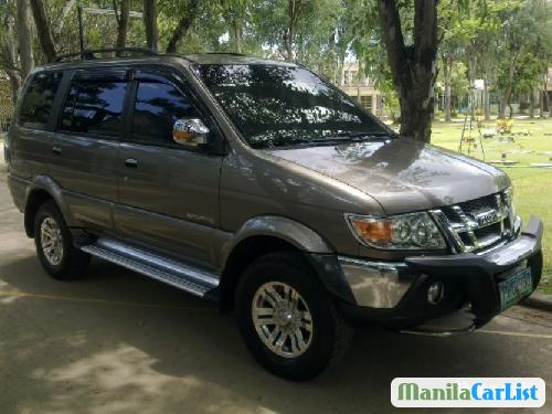 Isuzu Crosswind 2010 - image 2