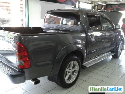Toyota Hilux 2007 - image 2