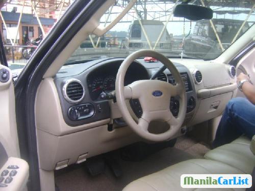 Ford Expedition 2003 - image 2