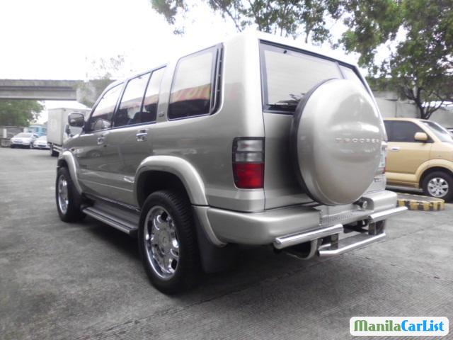 Isuzu Trooper Automatic 2002 - image 2