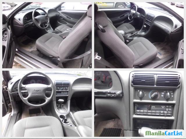 Ford Mustang Automatic 2000