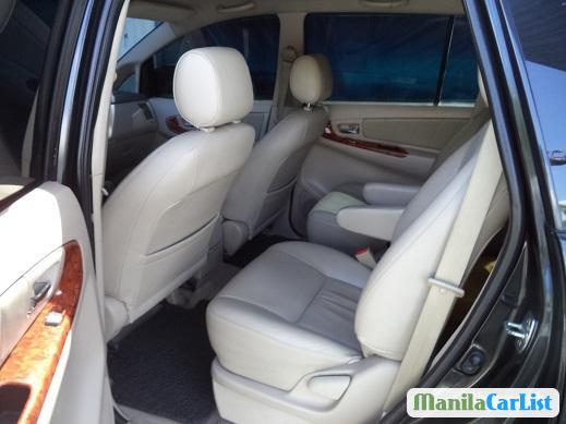 Toyota Innova Automatic 2009