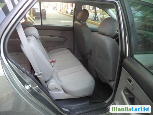 Kia Carens Manual 2008 - image 2