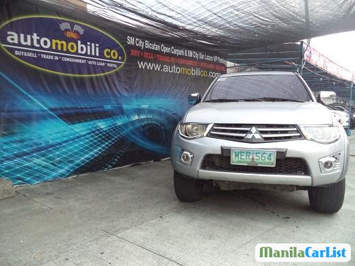 Mitsubishi Strada Manual 2010