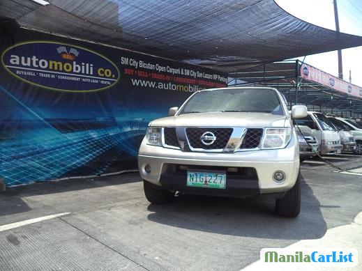 Nissan Navara Automatic 2009 - image 2