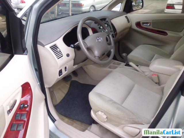 Toyota Innova Automatic 2006 in Metro Manila