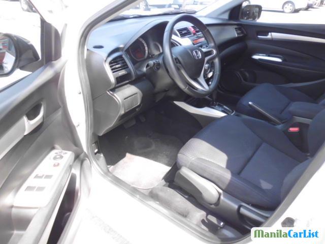 Honda City Automatic 2010 - image 3