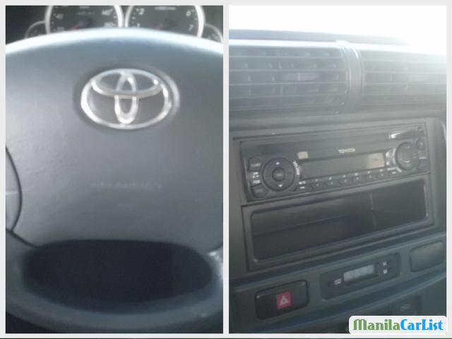 Toyota Avanza Manual 2009 in Metro Manila