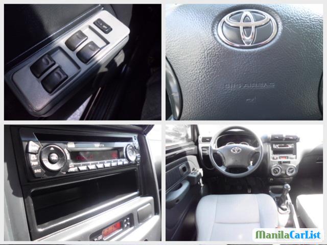 Toyota Avanza Manual 2010 in Metro Manila