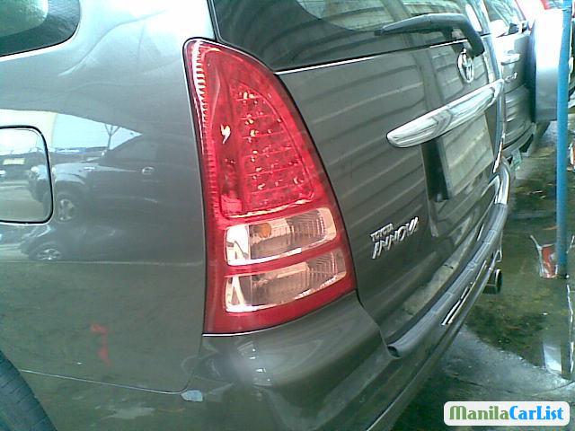 Toyota Innova Automatic 2005 in Metro Manila