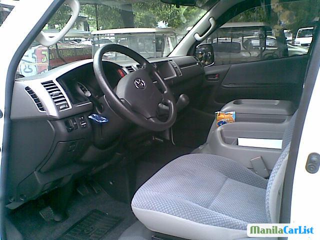 Toyota Hiace Manual 2010 in Metro Manila