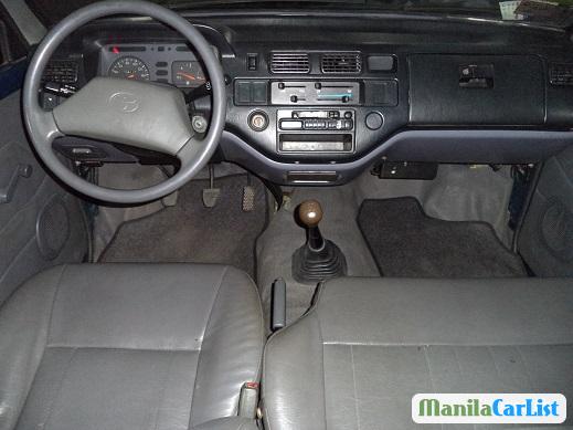 Toyota Revo Manual 2002 - image 3