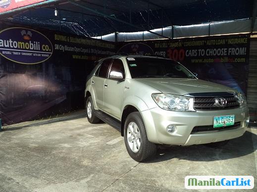 Toyota Fortuner Automatic 2009 - image 3