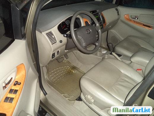 Toyota Innova Automatic 2011 - image 3