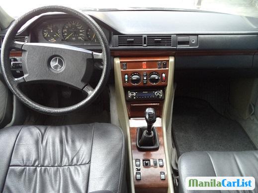 Mercedes Benz E-Class Manual 1986 in Metro Manila