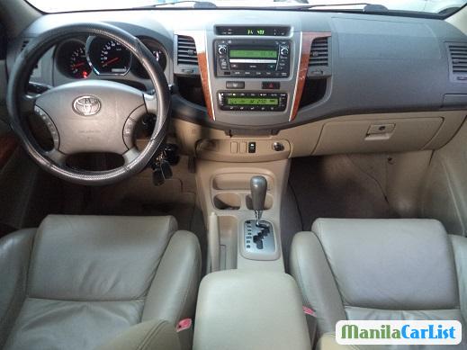 Toyota Fortuner Automatic 2010 - image 3
