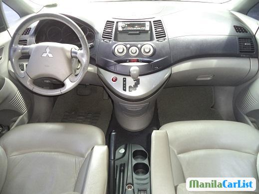 Mitsubishi Grandis Automatic 2007 - image 3