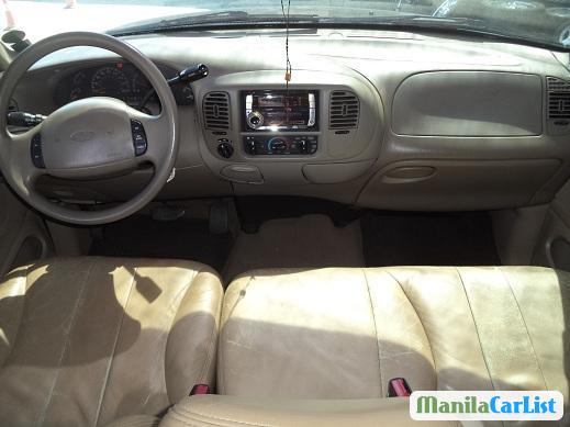 Ford Expedition Automatic 2000 in Metro Manila
