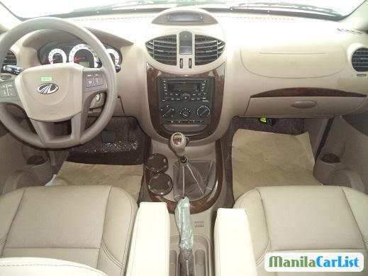 Kia Rondo Manual 2015 in Metro Manila