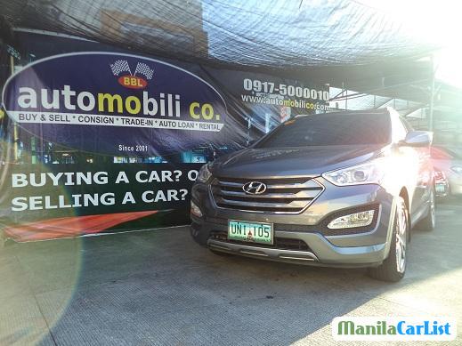 Hyundai Santa Fe Automatic 2013 in Metro Manila