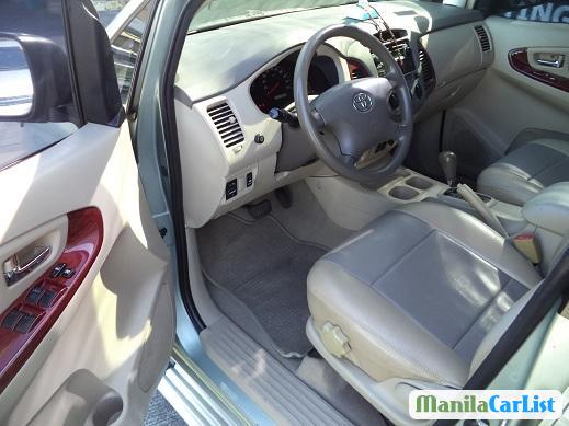Toyota Innova Automatic 2006 - image 3