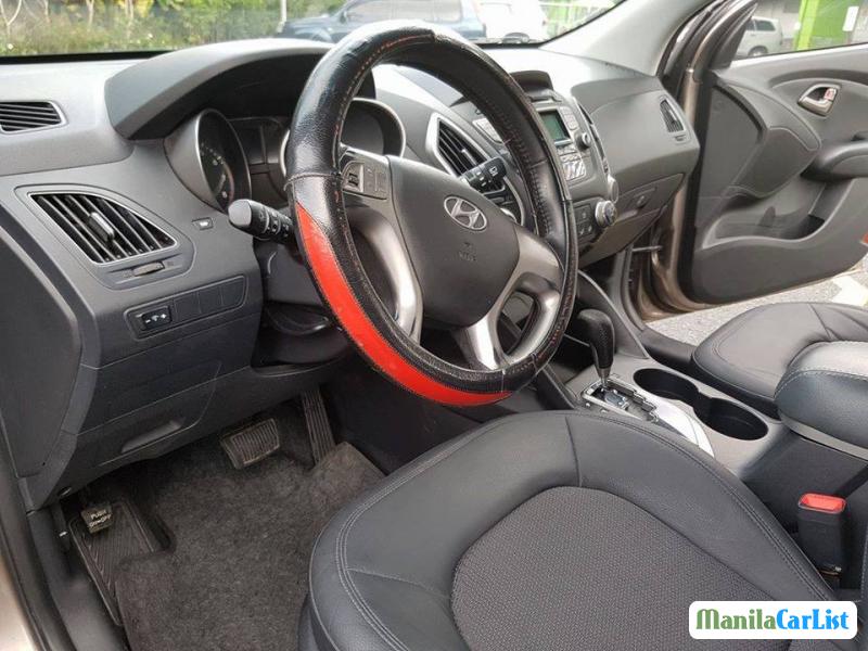 Hyundai Tucson Theta II 4x2 Automatic 2010 in Metro Manila