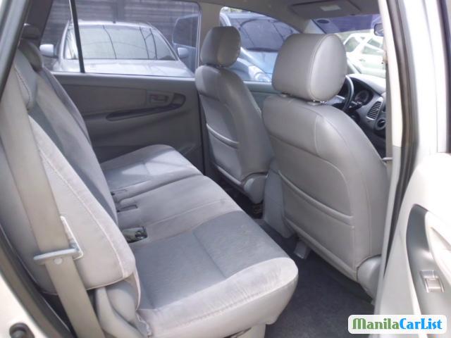 Toyota Innova Automatic 2009 - image 4