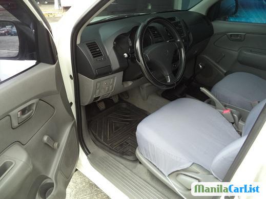 Toyota Hilux Manual 2009 in Philippines