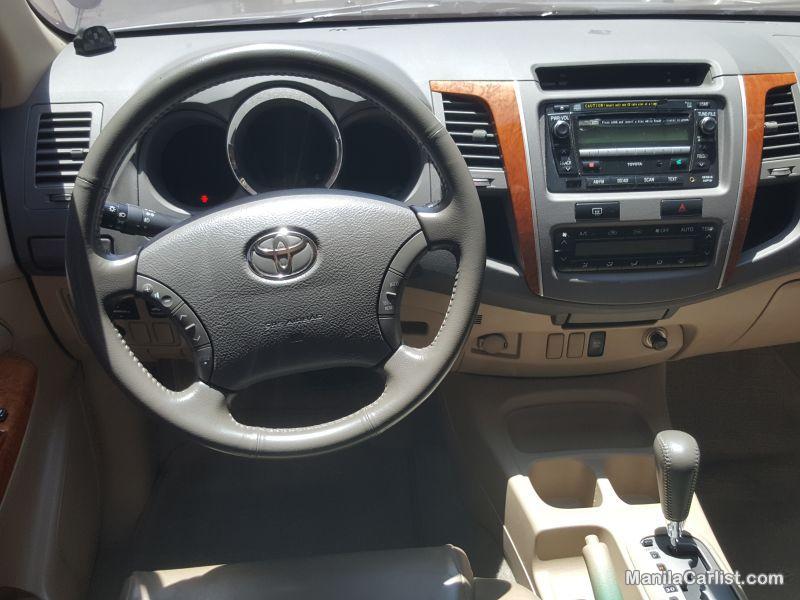 Picture of Toyota Fortuner Automatic 2011 in Metro Manila