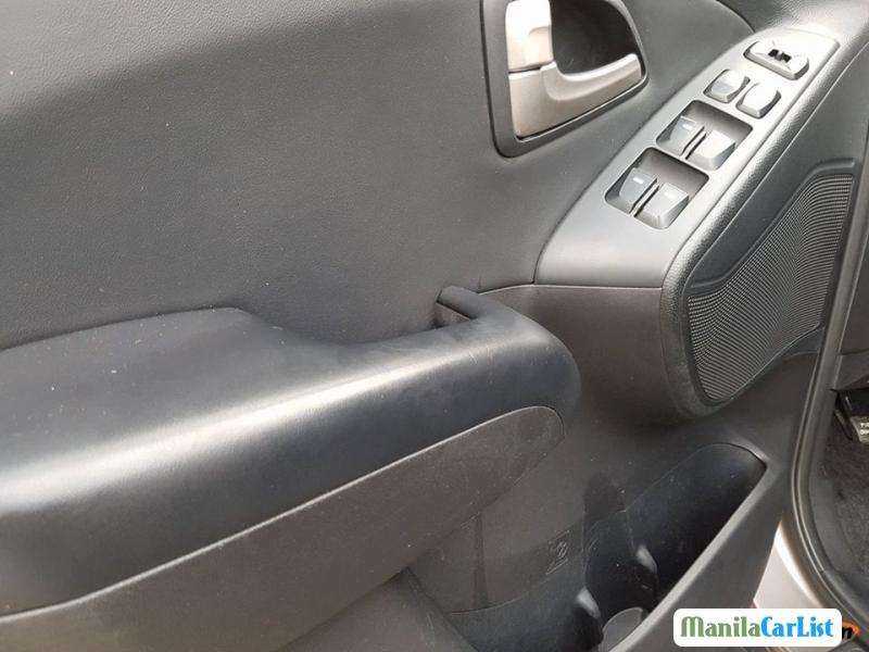 Hyundai Tucson Theta II 4x2 Automatic 2010 in Metro Manila - image